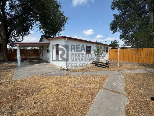 Building Photo - 2401 Overton Rd