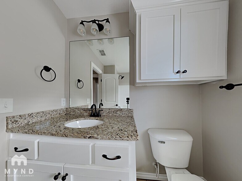 Building Photo - 13224 Brampton Way