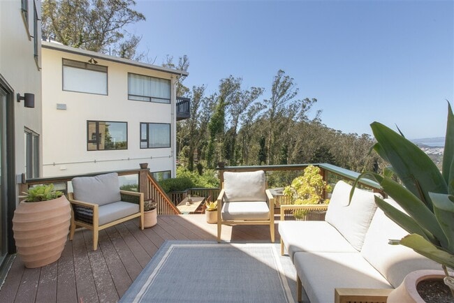 Building Photo - 180 St Germain Ave