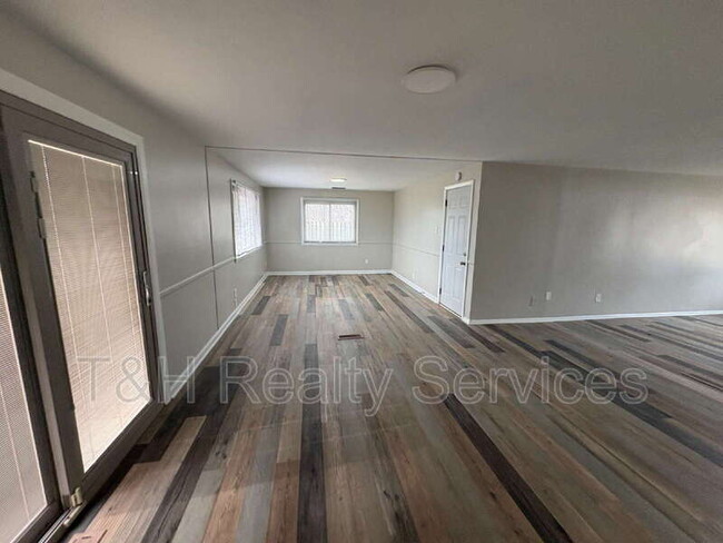 Building Photo - 10129 Lawnhaven Ct