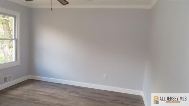 Building Photo - 1 Sturbridge Dr