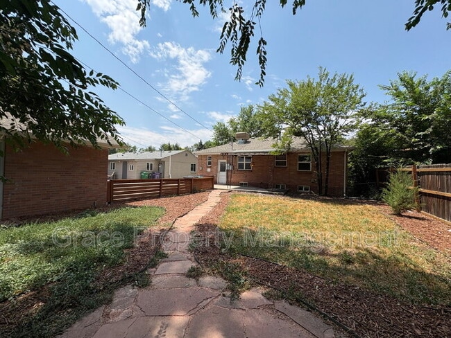 Building Photo - 2240 S Clermont St