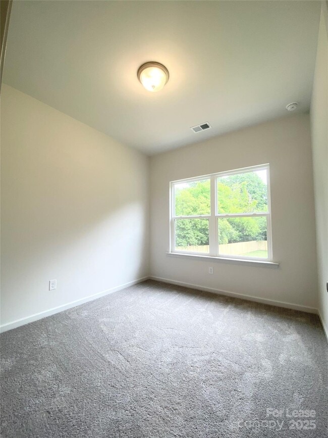 Building Photo - 6305 Lake Dr