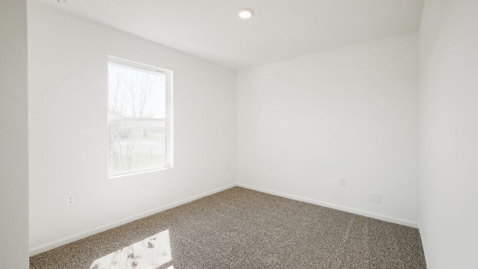 Building Photo - 5441 Hollow Birch Dr