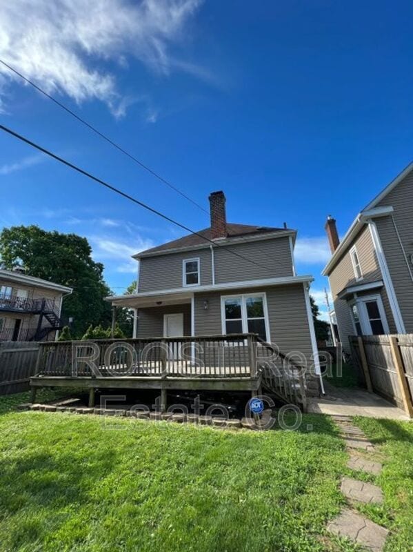 Building Photo - 372 E 13th Ave