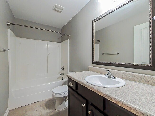 Building Photo - 3 Bedroom 2.5 Bath in Crawford Creek