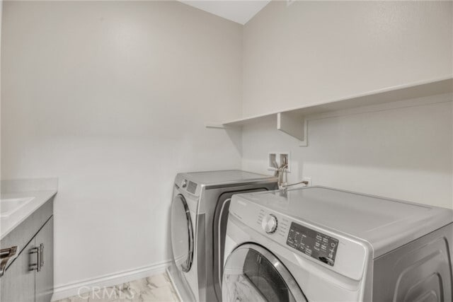 Building Photo - 783 Benchmark