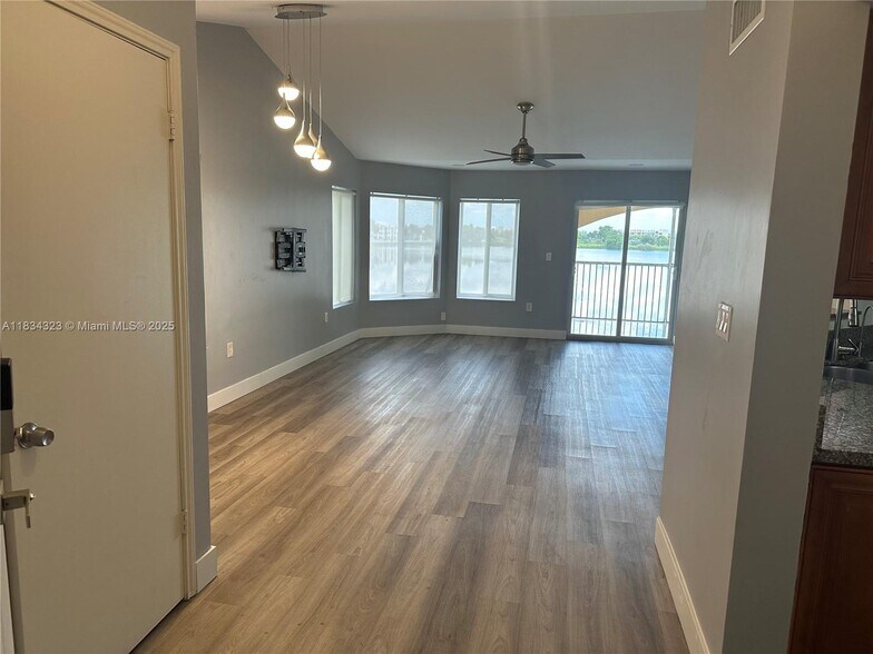 Building Photo - 2647 NW 33rd St