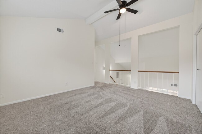 Building Photo - 10706 Lazy Meadows Dr