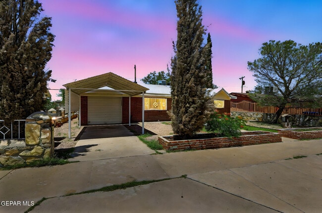 Building Photo - 5709 Hemmingway Dr