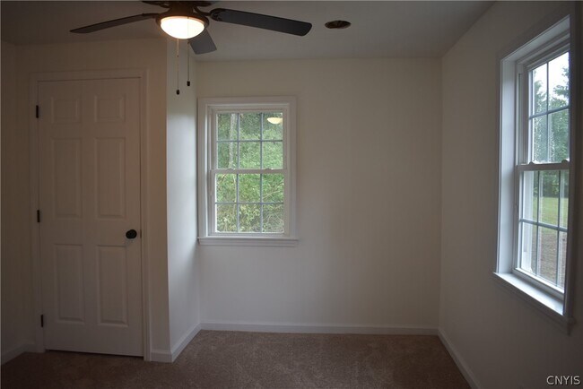 Building Photo - 9010 Kennedy Ln
