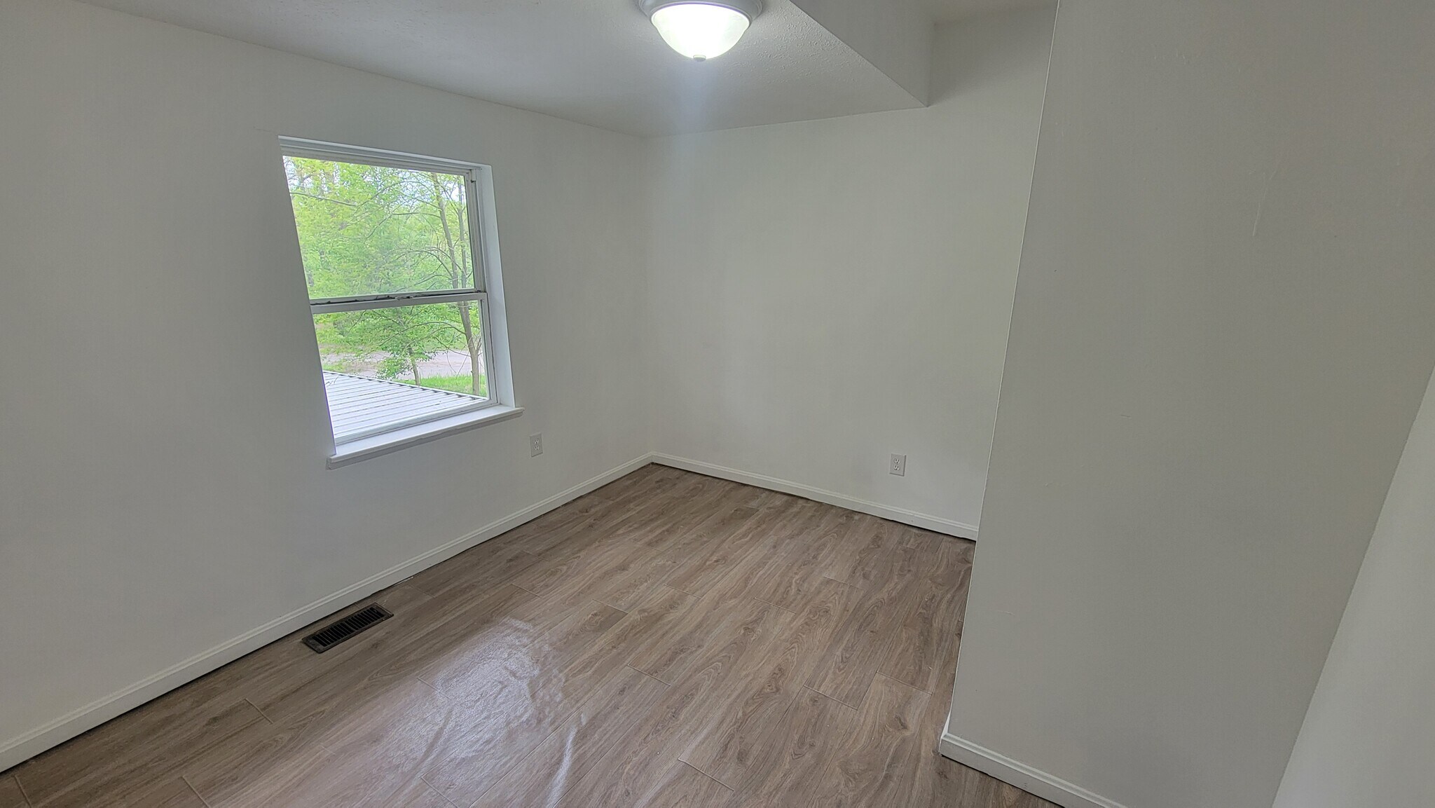 Building Photo - 2841 Pomatan Ave