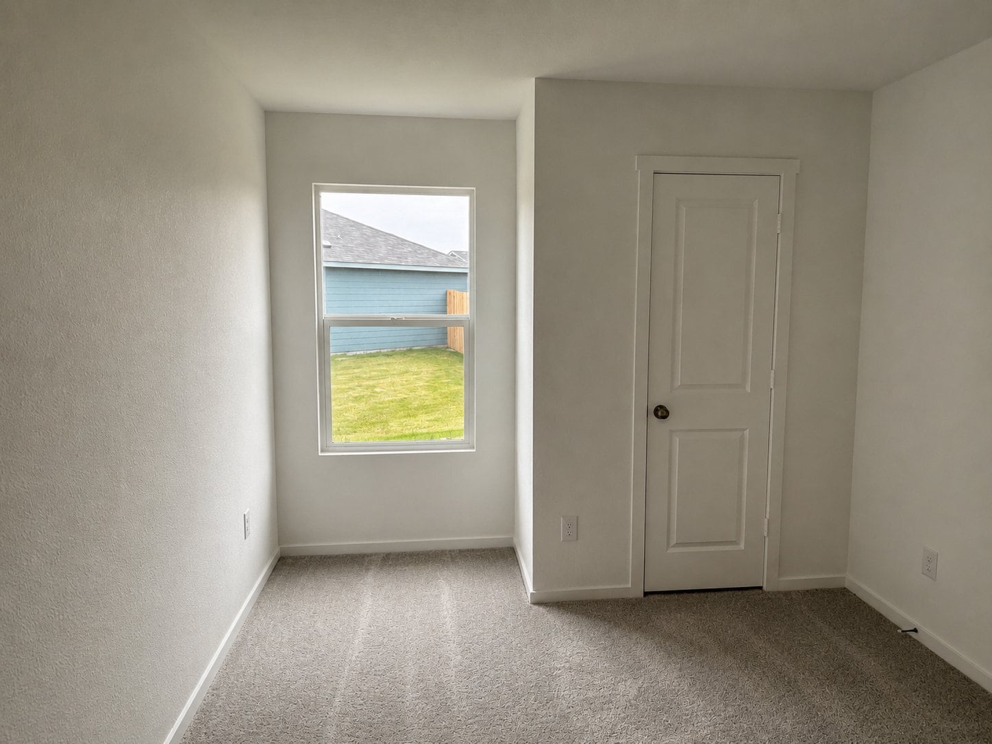 Building Photo - 427 Bower Dr