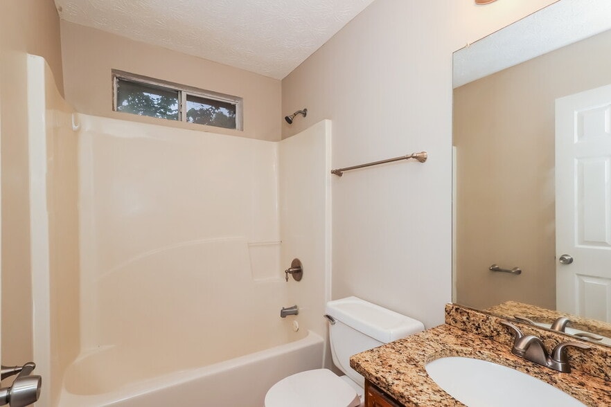Building Photo - 5599 Rock Shoals Way