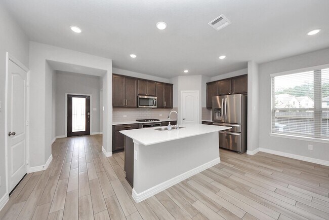 Building Photo - 196 Chestnut Meadow Dr