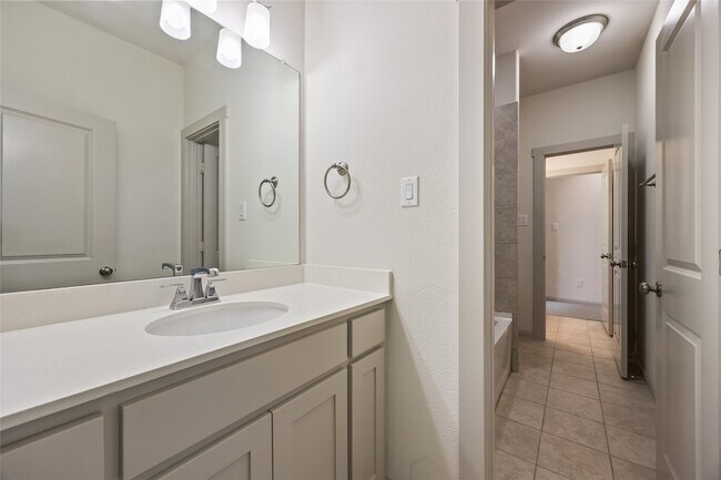 Building Photo - 5208 Watters Branch Dr