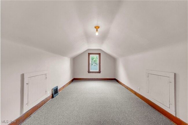 Building Photo - 617 Whitney Ave