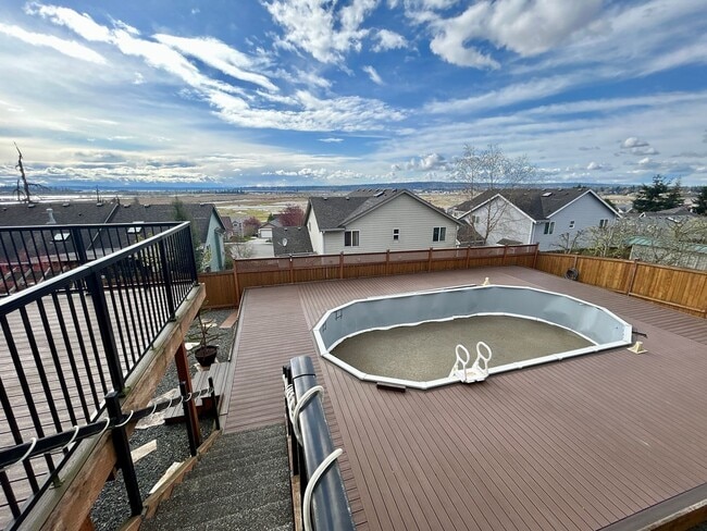 Building Photo - Gorgeous 4 bed 2.5 bath Marysville home