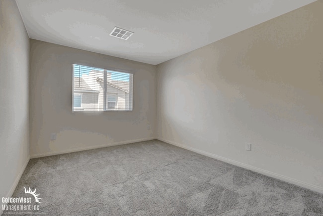 Building Photo - Impeccably Maintained 3Bdm 2Ba Townhome in...