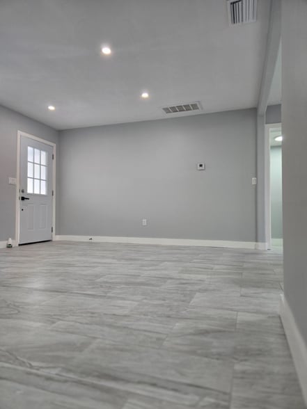 Building Photo - 6615 Del Prado Terrace