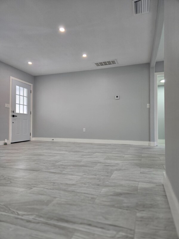 Building Photo - 6615 Del Prado Terrace