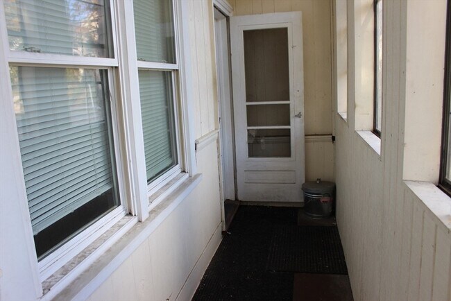 Building Photo - 24 N Main St