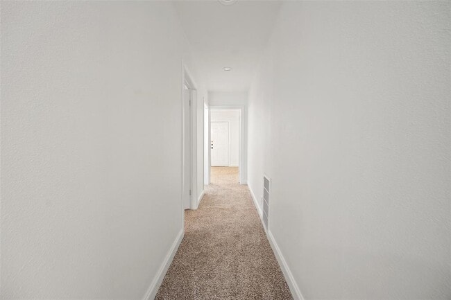 Building Photo - 4605 Harmon Ave