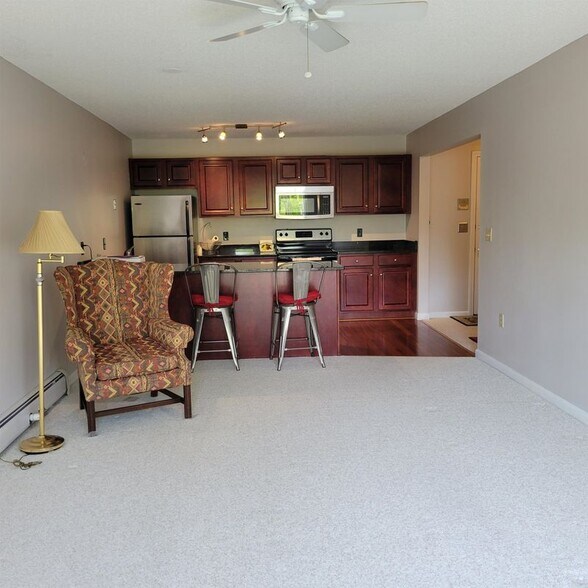 Building Photo - 120 Fisherville Rd