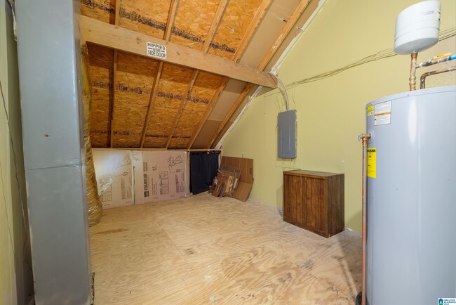 Building Photo - 2250 Ridgemont Dr