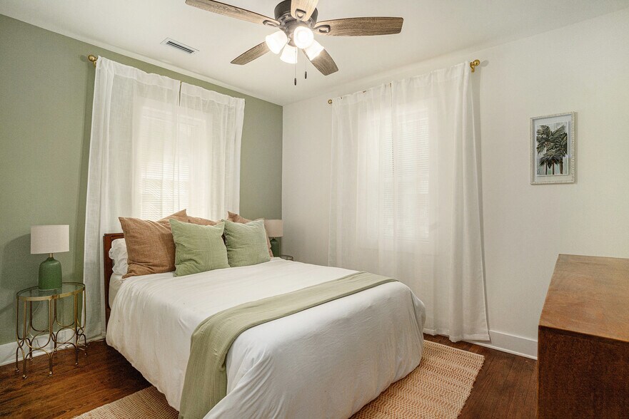 Building Photo - 1913 Orvid St