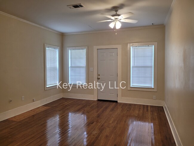 Building Photo - ****2315 Elliott St - Alexandria