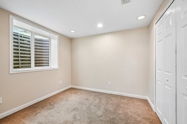 Building Photo - REDUCED PRICE!  Standley Lake / 4 bedroom  / 3 bathroom