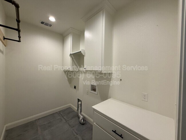 Building Photo - 7621 54th St