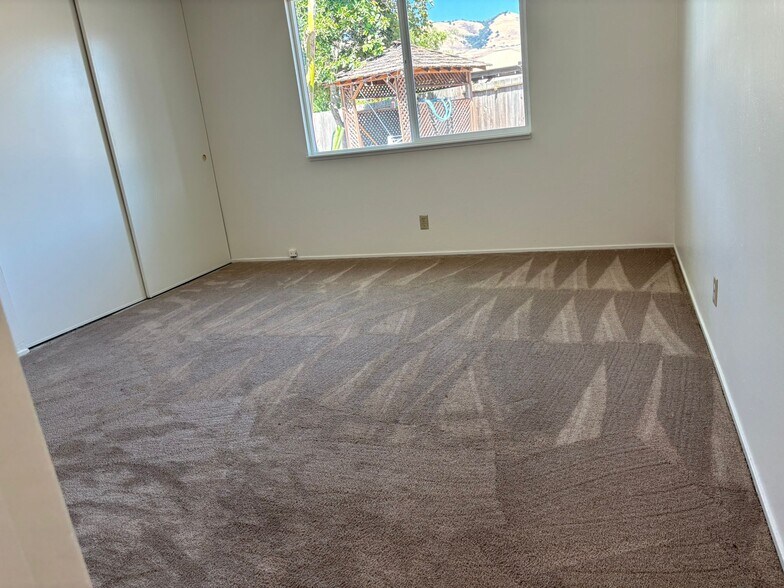 Building Photo - 2888 Whittington Dr