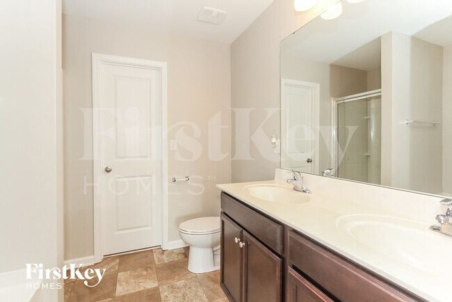Building Photo - 7217 Niccoline Ln