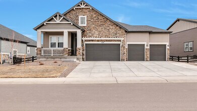 Building Photo - Beautiful Home in Canyons South!