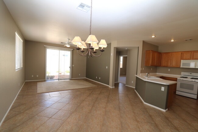 Building Photo - * Single Story * Southwest * Near Beltway * Shopping *