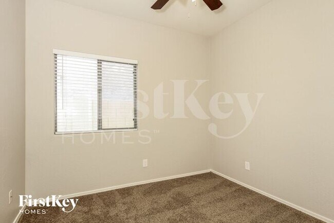 Building Photo - 1293 W Agrarian Hills Dr