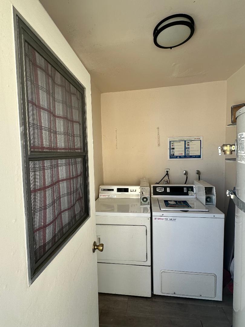 Building Photo - 1930 Junipero Ave