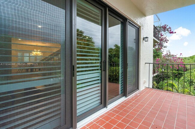 Building Photo - 170 Celestial Way