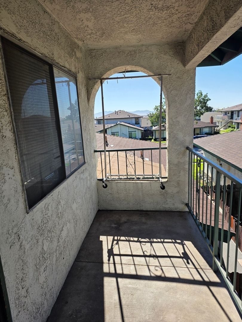 Building Photo - 8778 Lomita Dr