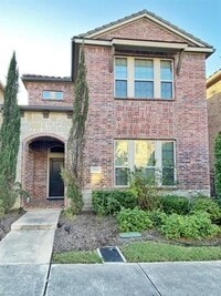 Building Photo - 6646 DeLeon St