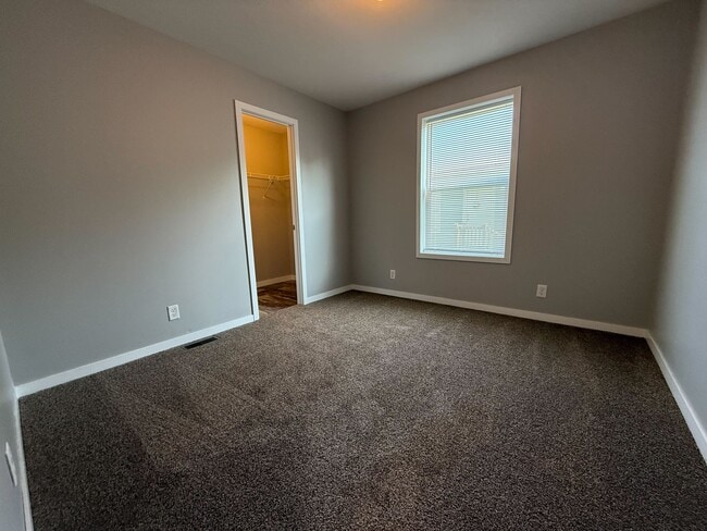 Building Photo - 71676 Heather Ct