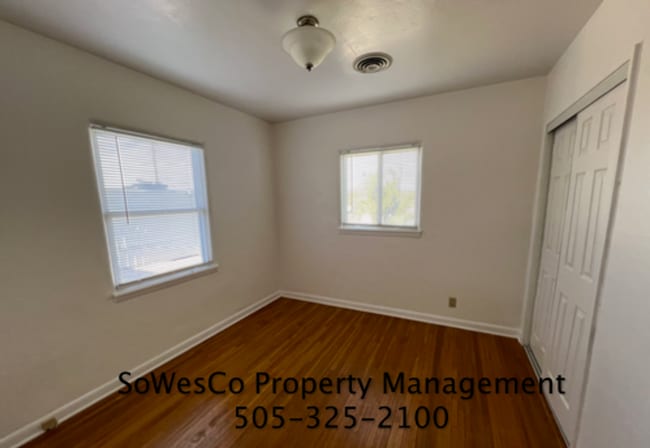 Building Photo - Beautiful Spacious Home with Large Yard & RV Parking
