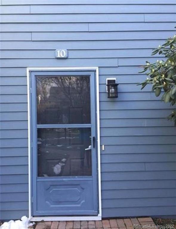 10 Farmington Meadow Dr 10 Farmington Meadow Dr Farmington CT 06032