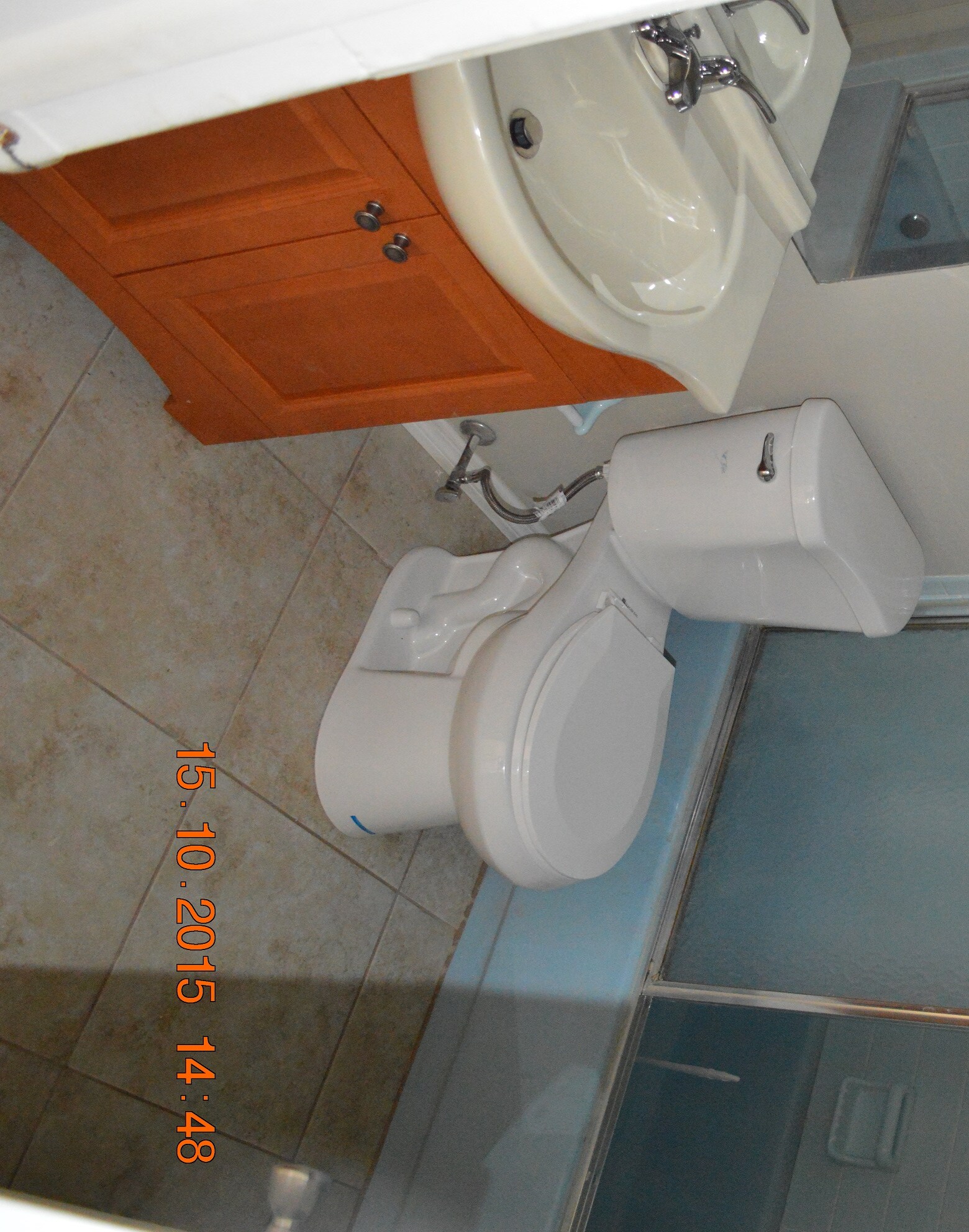 Guest bathroom - 12373 Shafton Rd