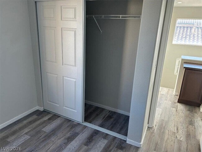 Building Photo - 8997 Ivybridge St