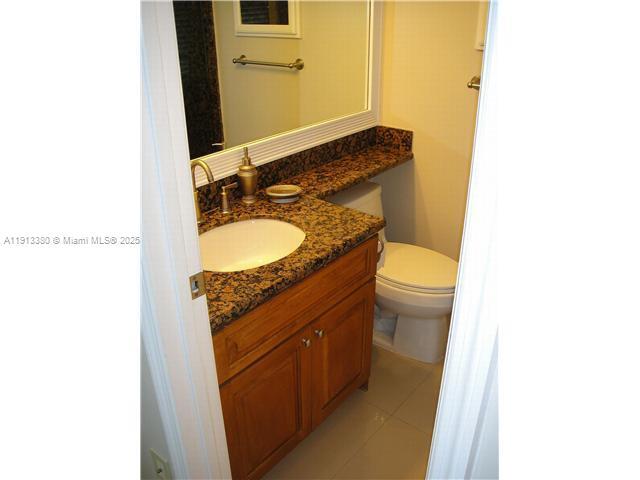 Building Photo - 4301 Collins Ave