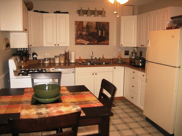 Building Photo - 12 Delaine Dr