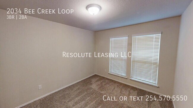 Building Photo - 2034 Bee Crk Lp